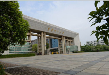 南方通用橋架之東華理工大學